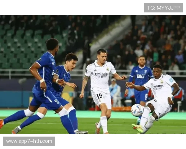 热那亚1-1战平比萨，科隆博与莱里斯分别为球队建功