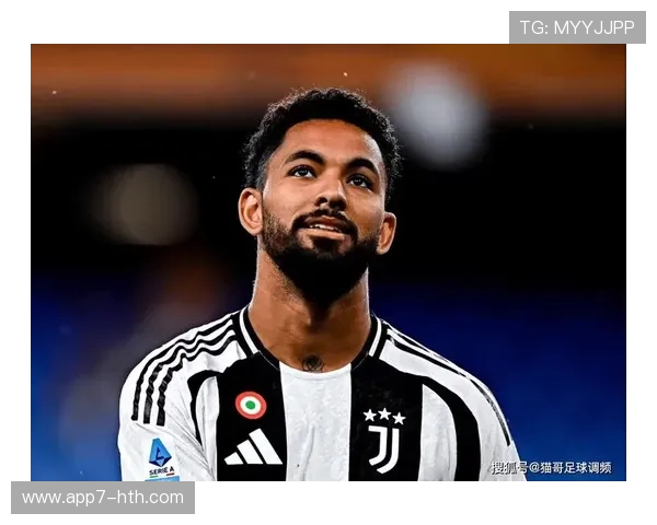 道格拉斯·路易斯租借回归，维拉低成本补强中场